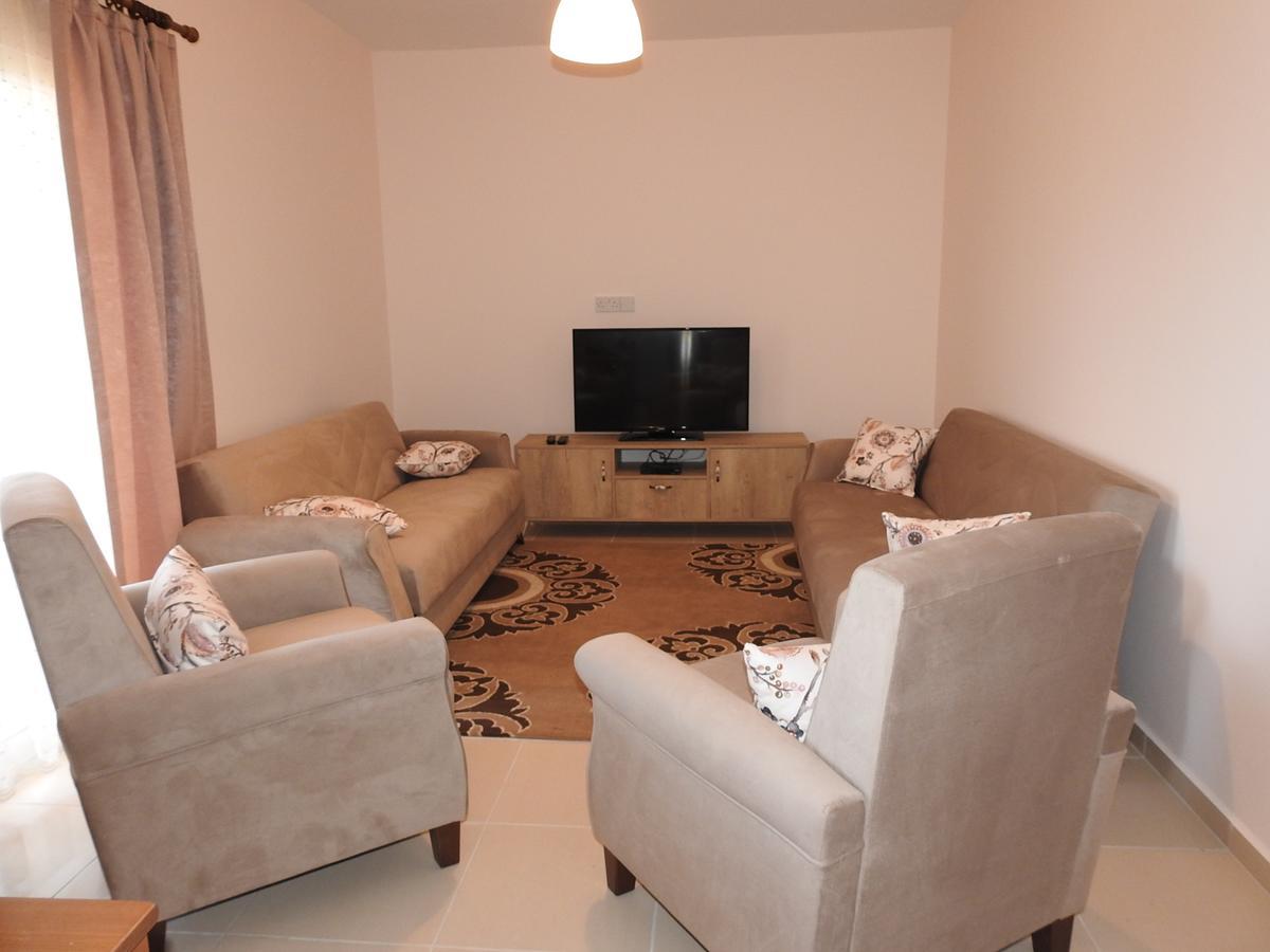 פמגוסטה Aylin Apartment מראה חיצוני תמונה